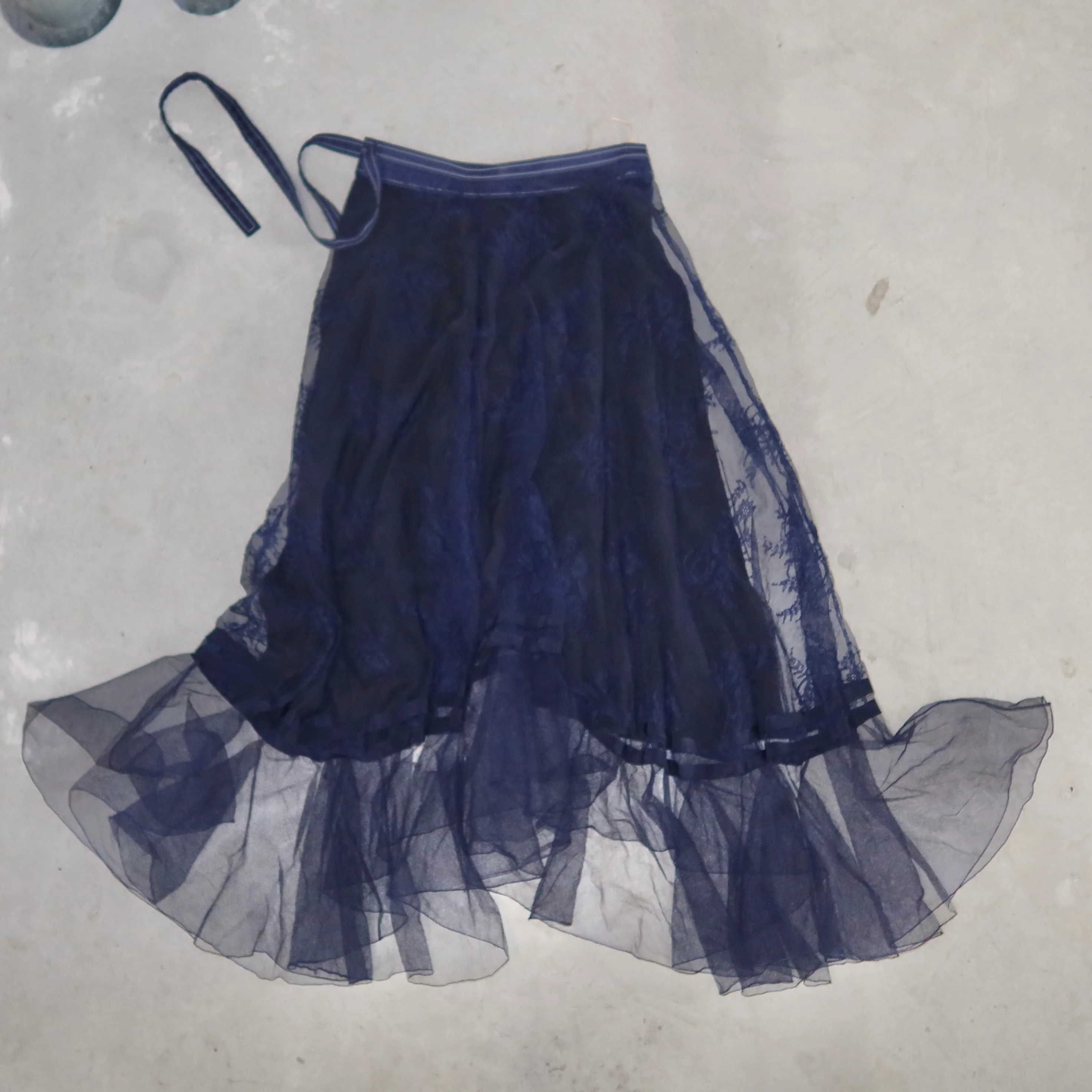 Chloé Resort 2020 Lace Overlay Skirt - Image 8